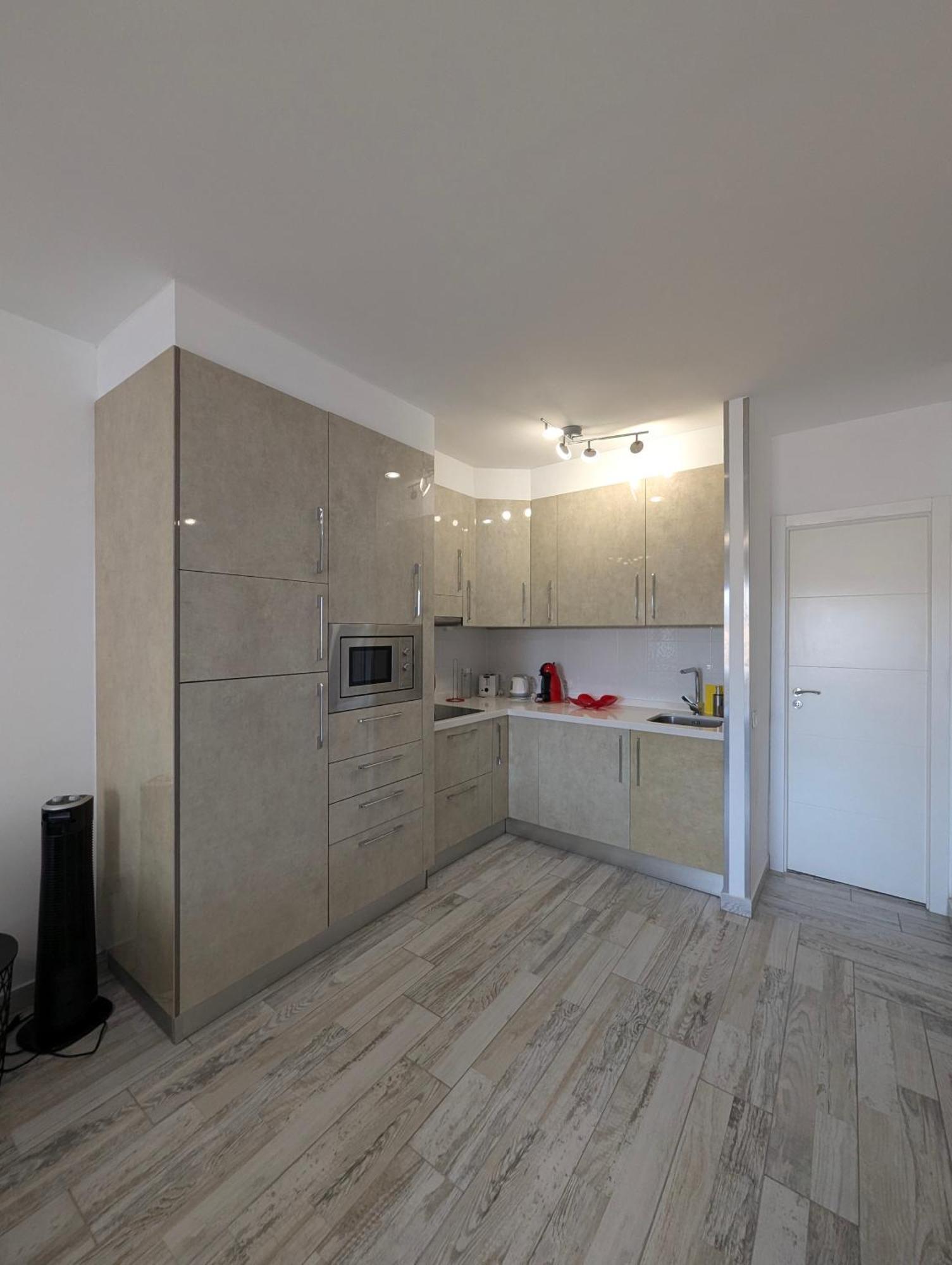 Cozy Apartment In Los Cristianos Guincho  Extérieur photo