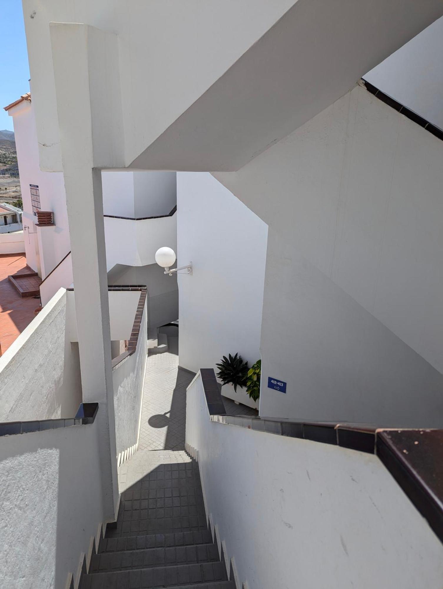 Cozy Apartment In Los Cristianos Guincho  Extérieur photo